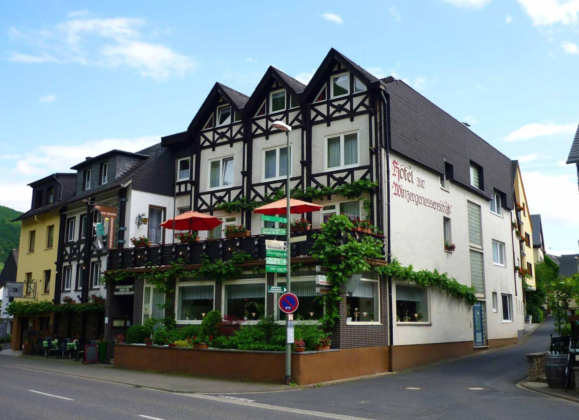 ארנסט Hotel Zur Winzergenossenschaft מראה חיצוני תמונה