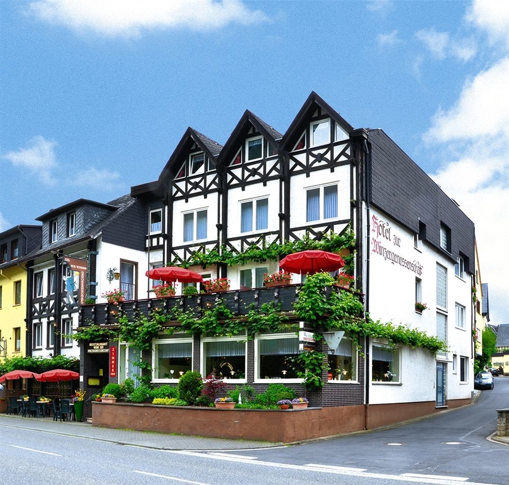 ארנסט Hotel Zur Winzergenossenschaft מראה חיצוני תמונה